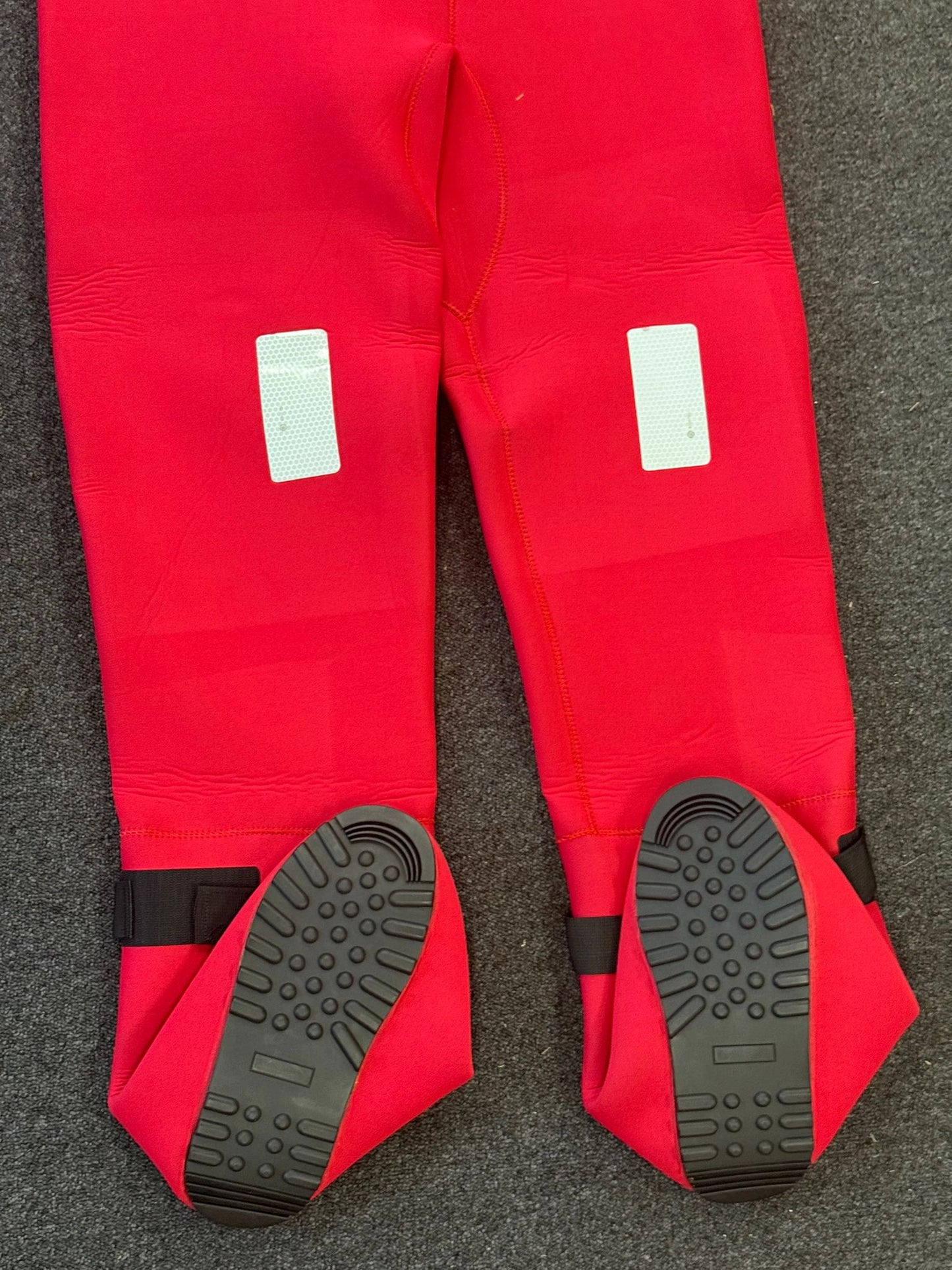 AYTU BRAND IMMERSION SUIT - L SIZE - SOLAS /MED APPROVED